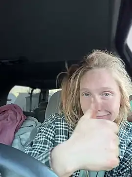 GoldenFlameGoddess' Webcam Show