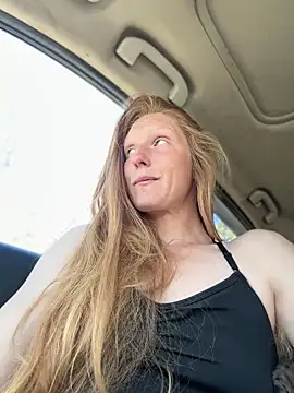 GoldenFlameGoddess' Webcam Show