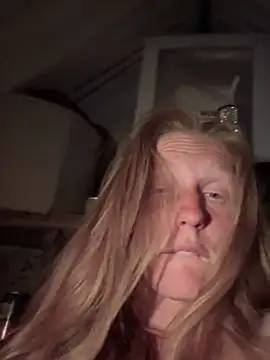 Živý XXX chat GoldenFlameGoddess