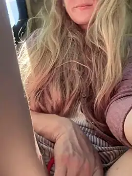 GoldenFlameGoddess Pertunjukan Webcam