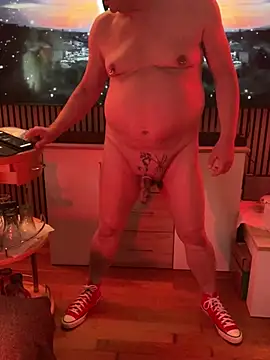 הופעת וובקאם של StripperOnStage69