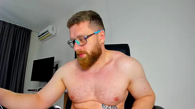 Show modela Findom_guy na web-kameri