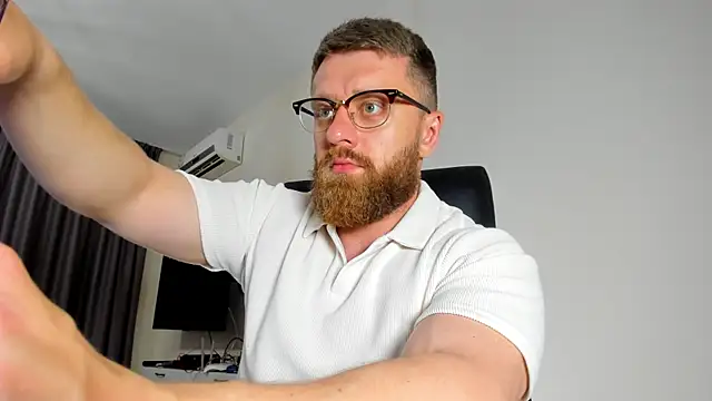 Webkamerová show Findom_guy