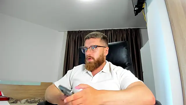 Findom_guy: вебкам-шоу