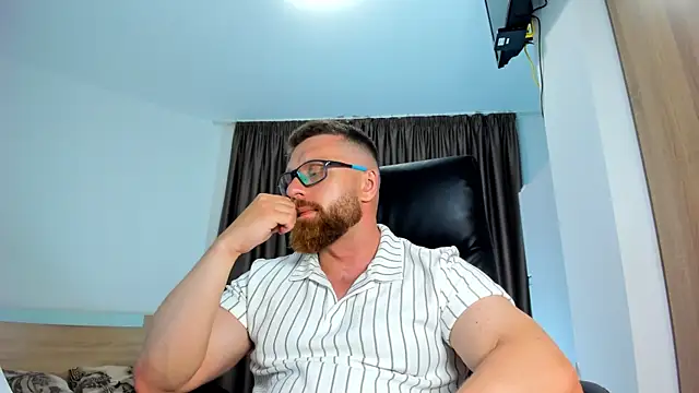Webkamerová show Findom_guy