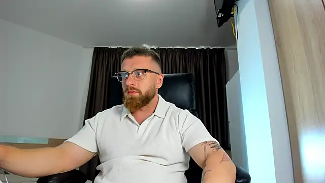 Webkamerová show Findom_guy