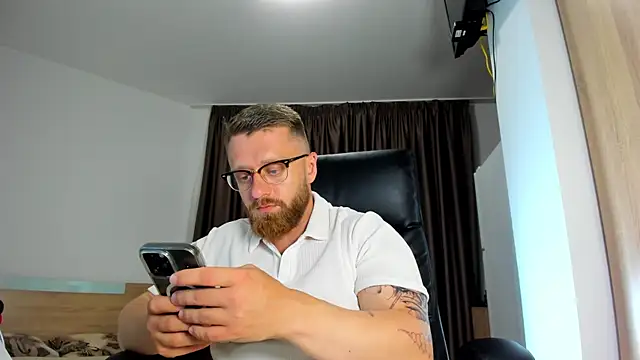 Webkamerová show Findom_guy