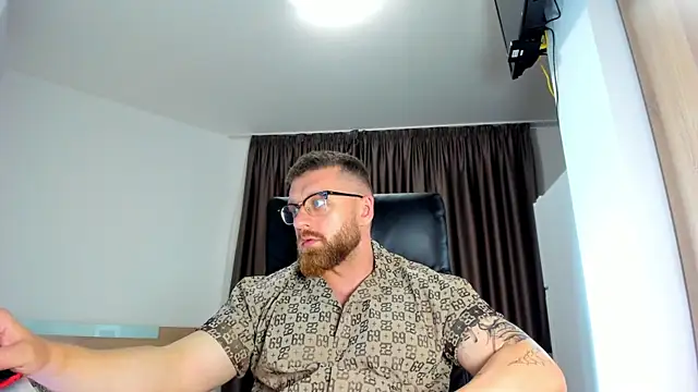 Webkamerová show Findom_guy