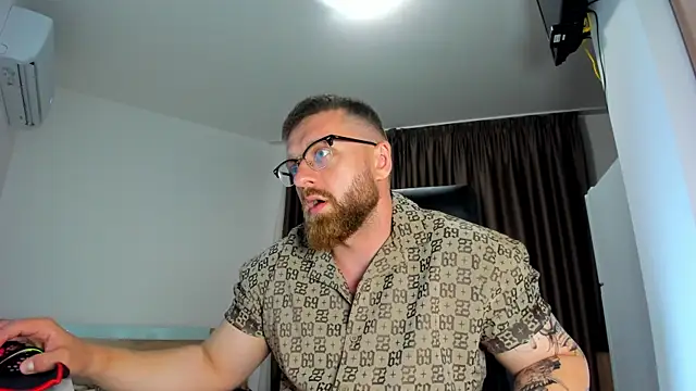 Вебкам-шоу Findom_guy