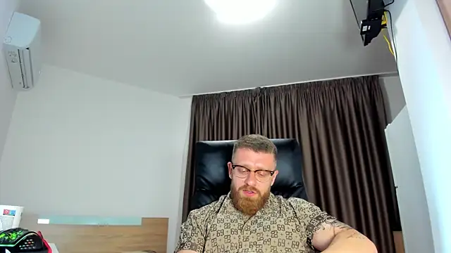 Webkamerová show Findom_guy
