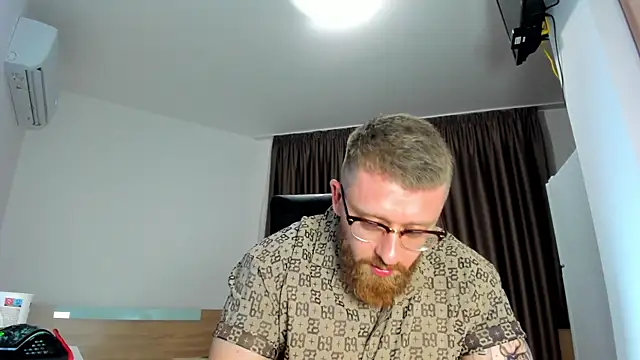 Findom_guy webcam show