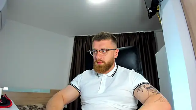 Webkamerová show Findom_guy