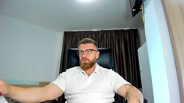 Webkamerová show Findom_guy