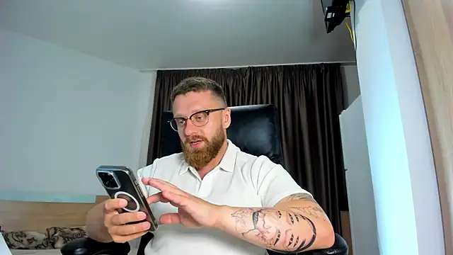 Findom_guy Webcamshow