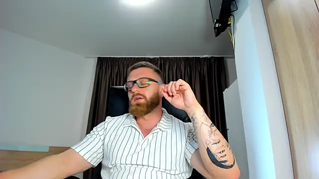 Webkamerová show Findom_guy