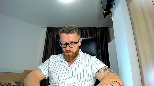 Вебкам-шоу Findom_guy