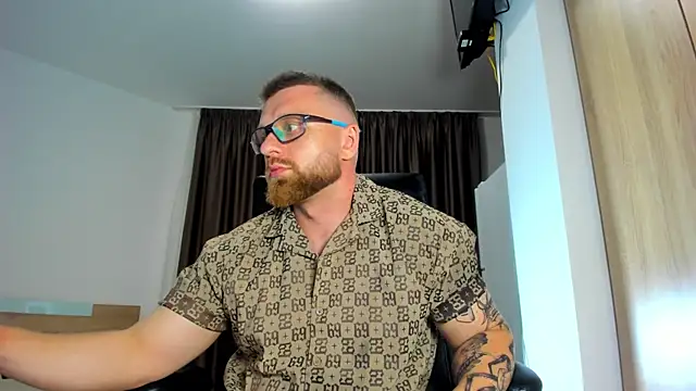 Webkamerová show Findom_guy