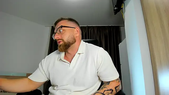 Webkamerová show Findom_guy