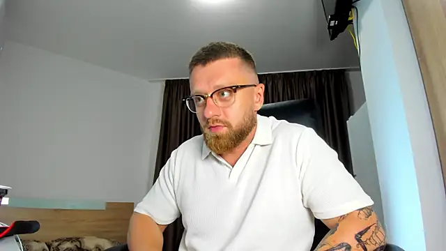 Webkamerová show Findom_guy