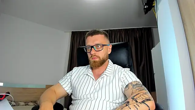 عرض كام Findom_guy