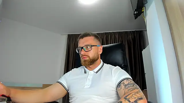 Webkamerová show Findom_guy