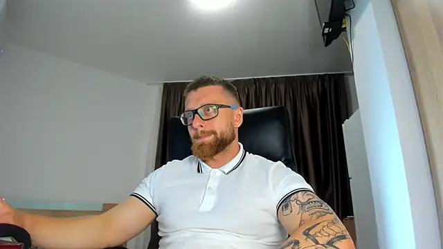 Webkamerová show Findom_guy