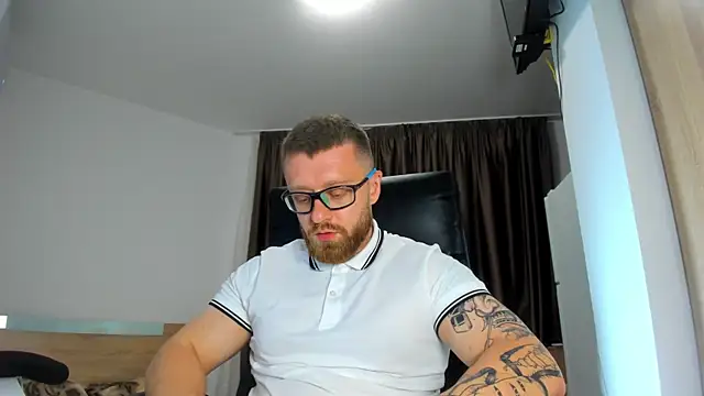 Webkamerová show Findom_guy
