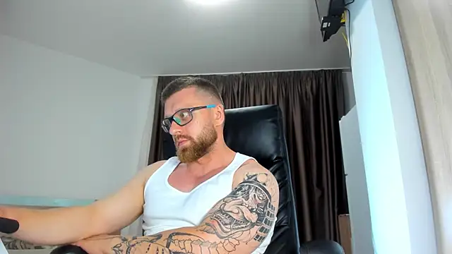 Webkamerová show Findom_guy