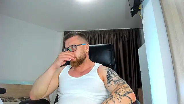 Findom_guy Adlı Modelin Web Kamerası Şovu