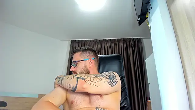 Webkamerová show Findom_guy