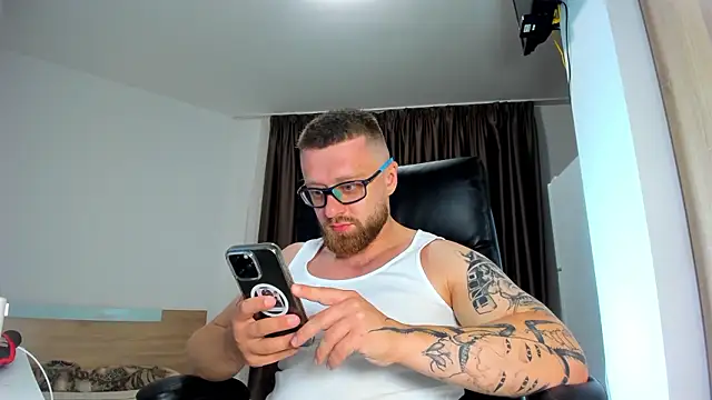 Вебкам-шоу Findom_guy