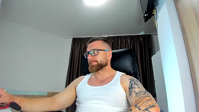 Findom_guy Webcamshow