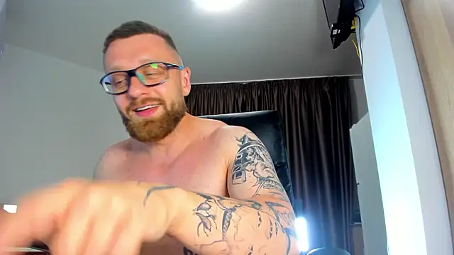 Findom_guy 网络视讯表演