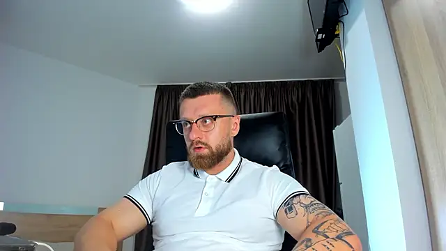 Webkamerová show Findom_guy