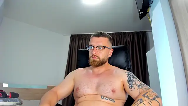 Webkamerová show Findom_guy