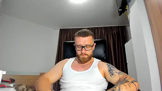 Findom_guy 在線直播表演