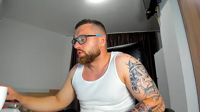 Webkamerová show Findom_guy