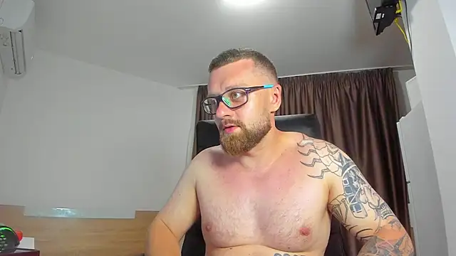 Webkamerová show Findom_guy