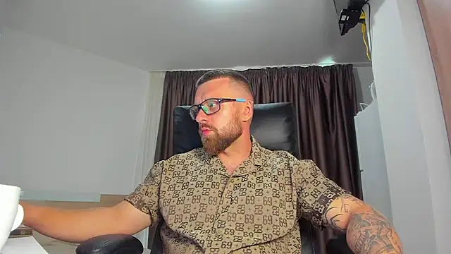 Webkamerová show Findom_guy