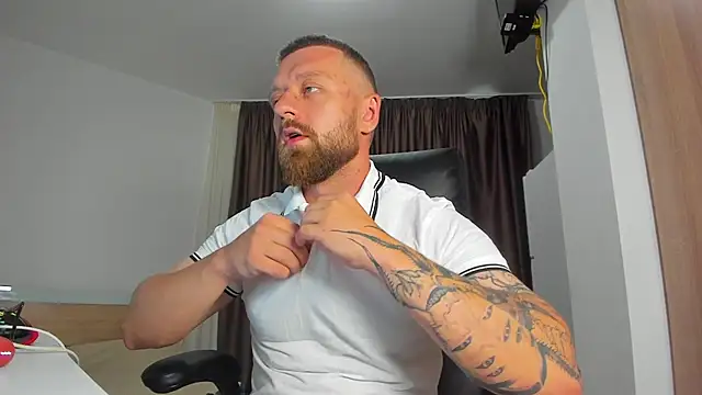 Findom_guy Webcam Show