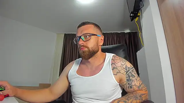 Webkamerová show Findom_guy