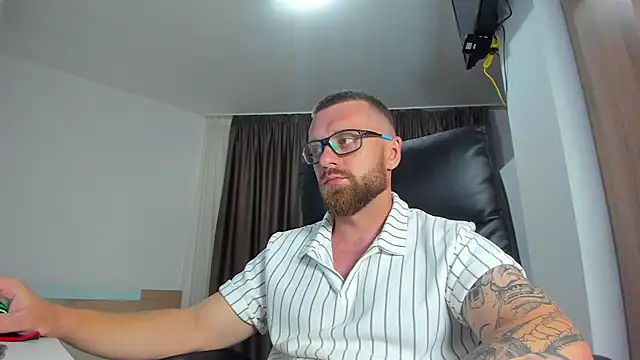 Findom_guy Webcam Show