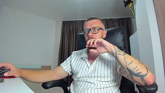 Findom_guy – Kamerová šou