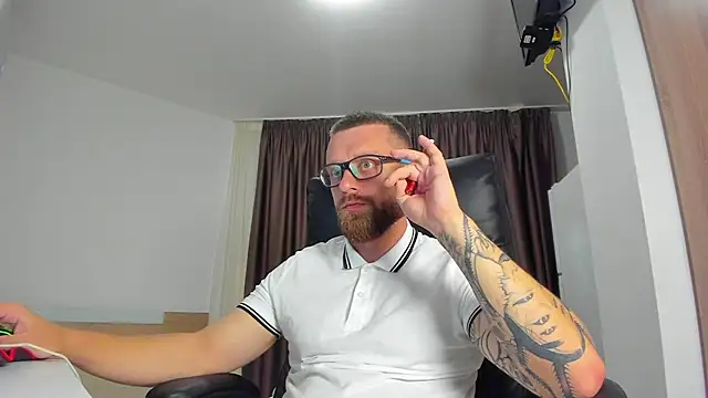 Вебкам-шоу Findom_guy