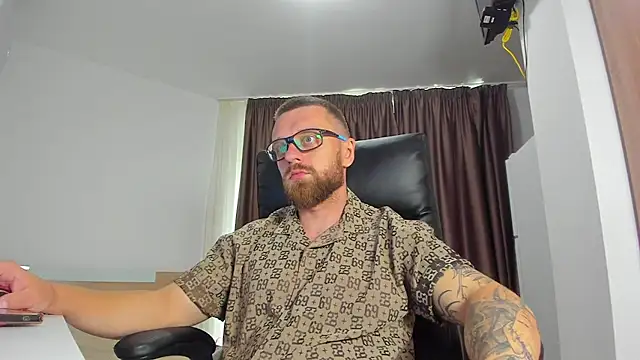 Webkamerová show Findom_guy