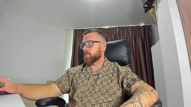 Findom_guy 网络视讯表演