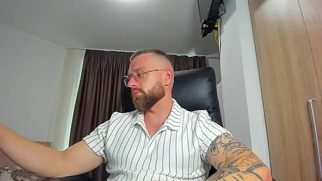 Вебкам-шоу Findom_guy