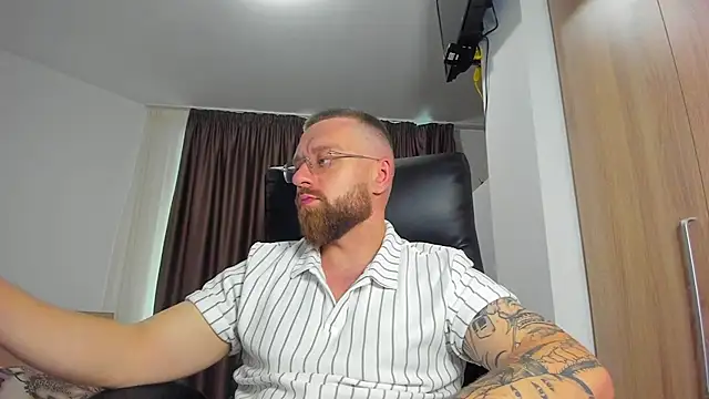 Вебкам-шоу Findom_guy