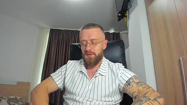 Вебкам-шоу Findom_guy