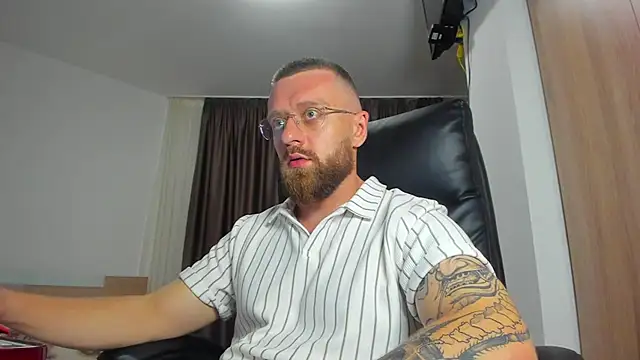Вебкам-шоу Findom_guy